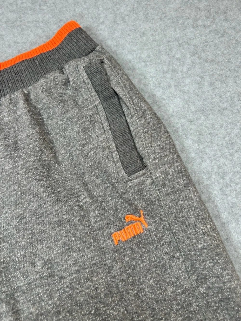 Puma Boys Jogger Sweatpants Gray‎ Orange Fleece Lined Elastic  Size XL 18-20